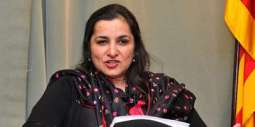 وزير الإعلام الباكستاني يعزي في وفاة والدة الصحفية الشهيرة نسيم زهرة