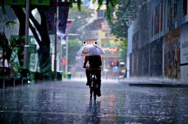 Citizens of twin cities enjoying pleasant rainy weather