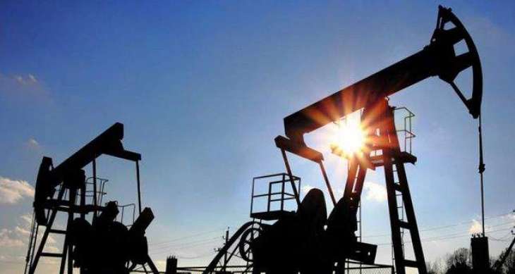 Oil market recedes with rate calls in view