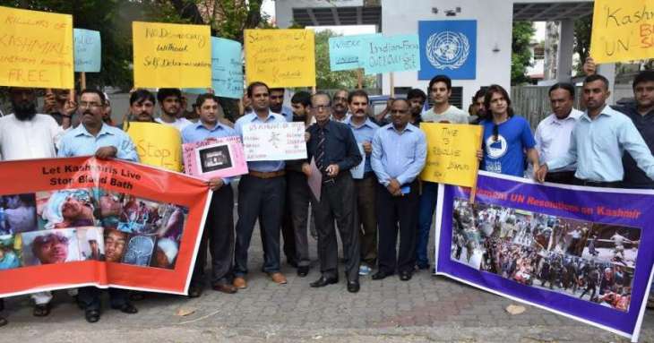 Sri Lankans protest before UN office for immediate resolution of
Kashmir issue