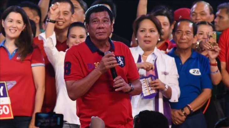 Philippines Duterte offers militants peace