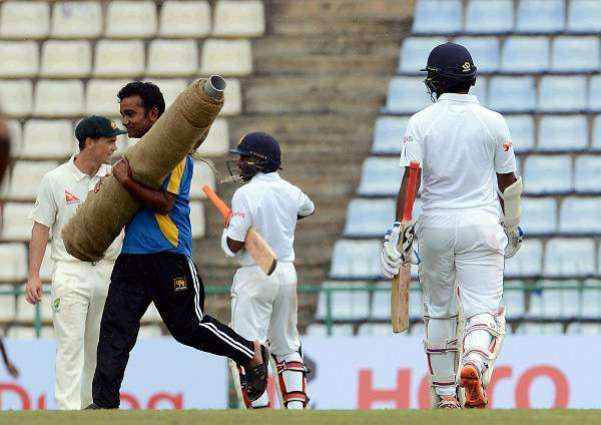 Cricket: Aussies in command as rain halts Lanka Test