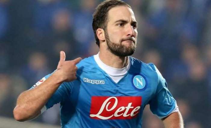 Higuain completes Juventus move: official