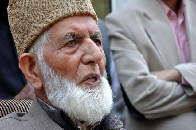 Ali Gilani condemns threats to Yatris, tourists by miscreants