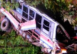 Passenger bus fell into a ravine near Kahuta, 2 killed and 16 injured