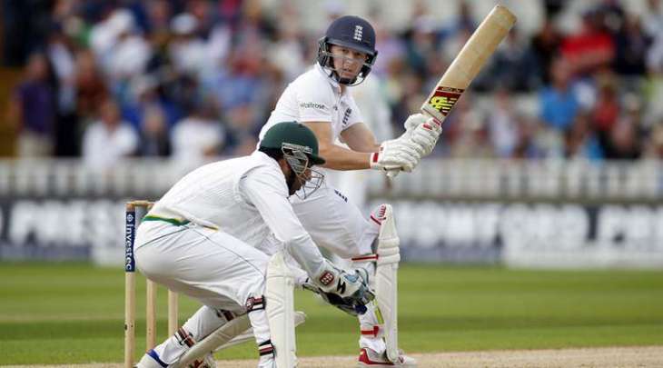 Cricket: Aslam and Azhar frustrate England in third Test