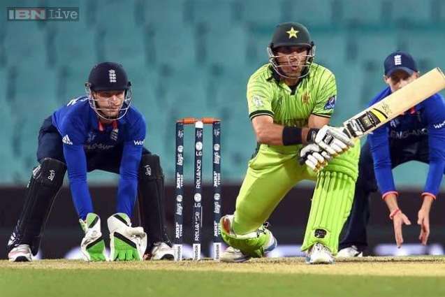 Cricket: Misbah guides Pakistan into lead over England