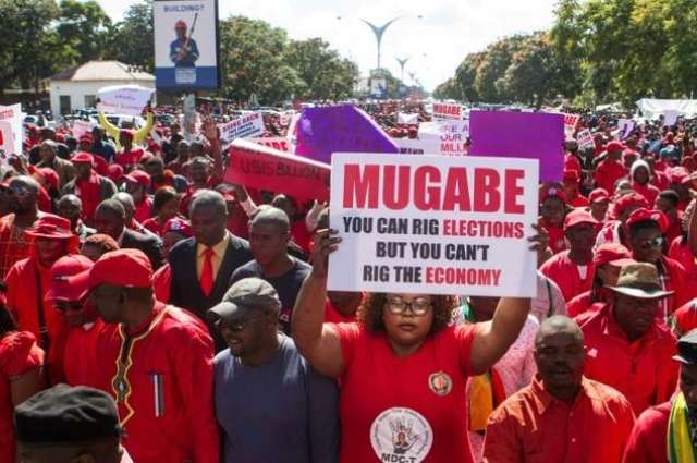Zimbabwe's opposition leaders rally against Mugabe