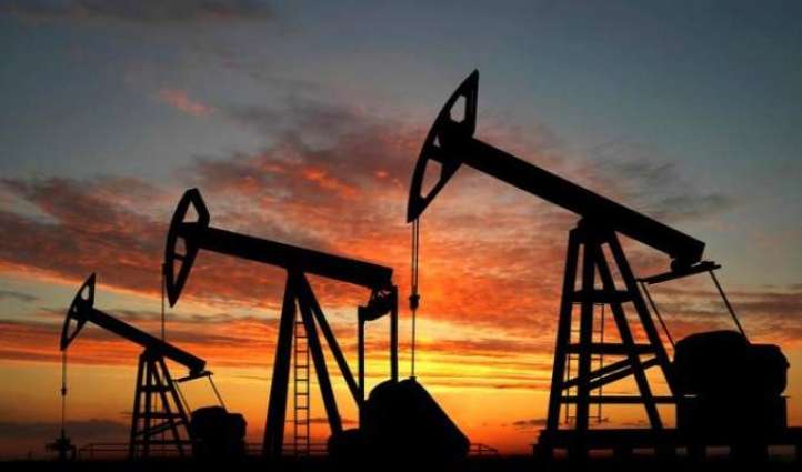 Oil prices extend gains