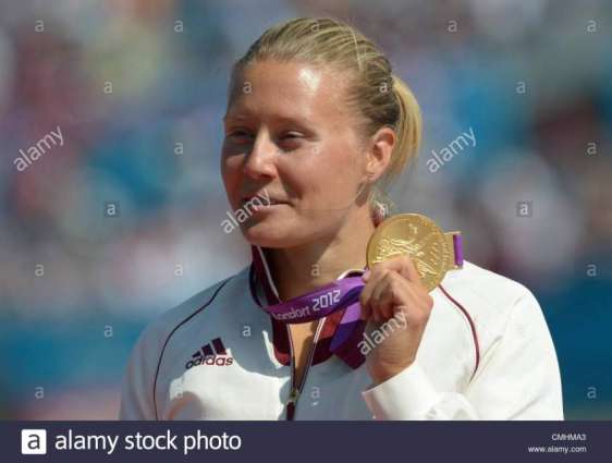Olympics: Women's single kayak 500m podium