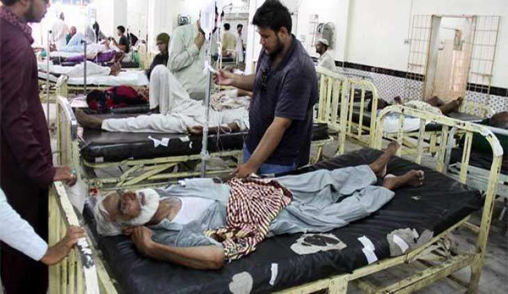 کراچی: پولیس موبائل حادثے دا شکار، 5 اہلکار تے 2 ملزم زخمی