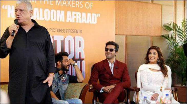 Famous Indian actor Om Puri visiting Pakistan