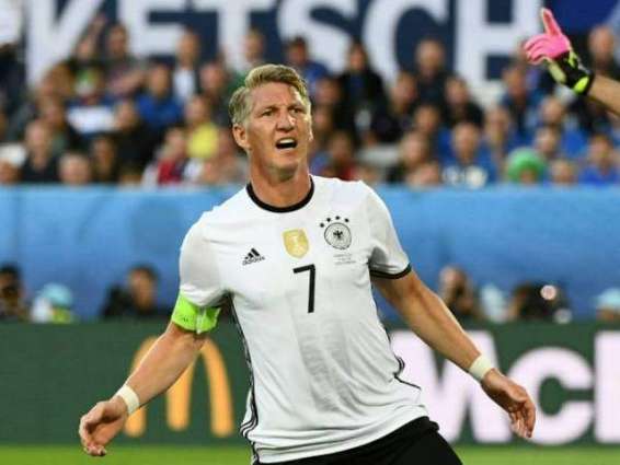 Football: German fans cool on Schweinsteiger's farewell