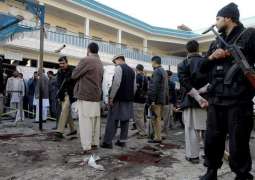 القوات المسلحة الباكستانية تقضي على أربعة انتحاريين هاجموا حيا في مدينة بيشاور الباكستانية