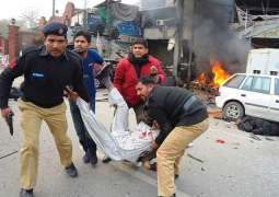 إصابة 8 من رجال الشرطة إثر انفجار قنبلة بمدينة بشاور الباكستانية