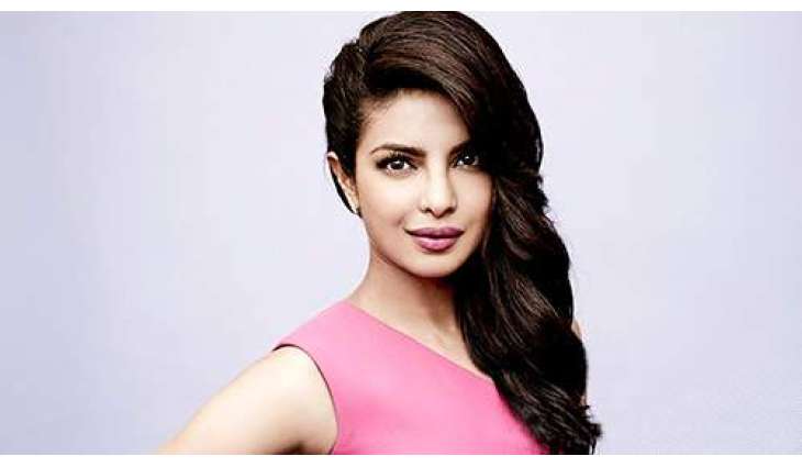 Priyanka Chopra to present at the Emmy awards on September 18