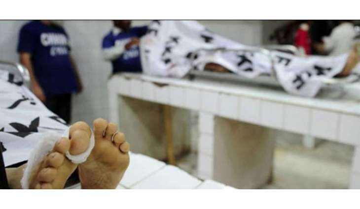 Nawabshah: A car collided with a trailer, killing 5 people