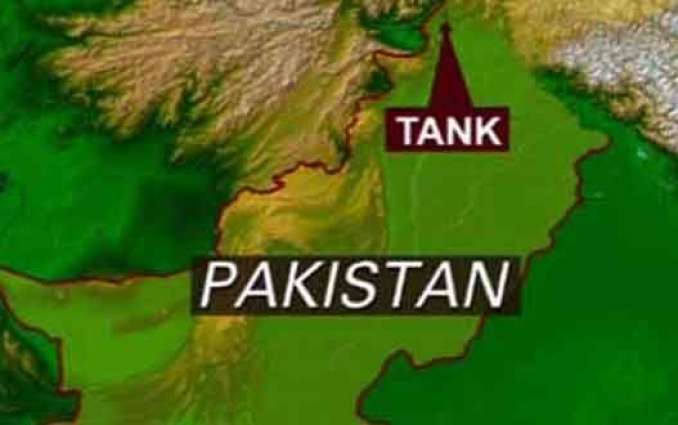 Tank: Passenger bus overturned, 40 people injured
