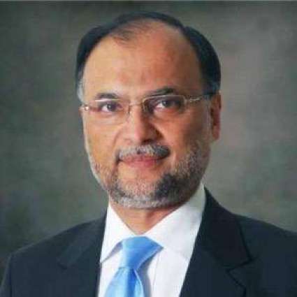 وزير التخطيط والتنمية الباكستاني يصدر توجيهاته لتسريع العمل على مشاريع الممر الاقتصادي