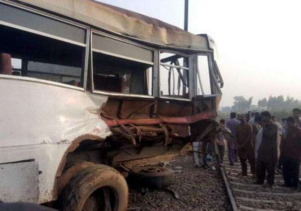 Kasur: Train-Bus collision, 4 dead and 15 injured