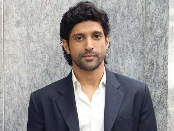 Farhan Akhtar refuses to pay 5 crore to Indian Army for Raees