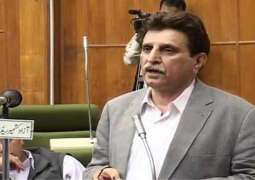 رئيس وزراء الكشمير الحرة يعزي في وفاة السياسي الباكستاني البارز جهانغير بدر