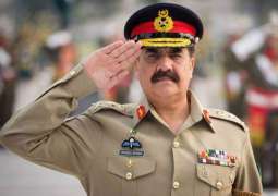 رئيس أركان الجيش الباكستاني يجري اللقاء الوداعي مع رئيس الوزراء الباكستاني