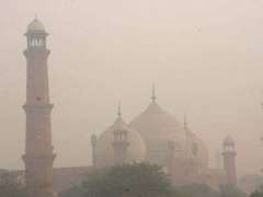 East Punjab engulfs in smog