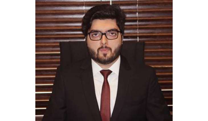 ’کوئی جے ویکھ لے کہ جنید جمشید دی فیملی اوہناں کولوں کیہ کروا رہی اے‘
جنید جمشید دے پُتر تیمور جنید نے سوشل میڈیا اُتے اپنے والد دیاں یاداں تازا کر دِتیاں
