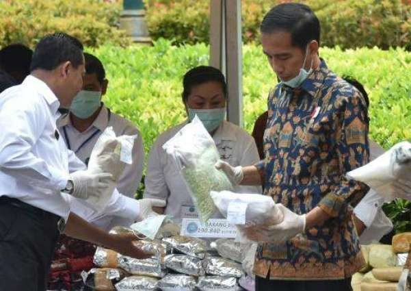 Indonesian police start burning massive drug haul 