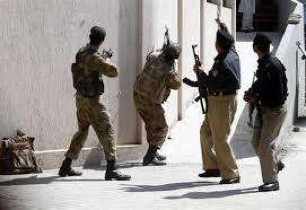 پشاور وچ پولیس دا سرچ آپریشن، 52بندے گرفتار، اسلحا تے منشیات برآمد