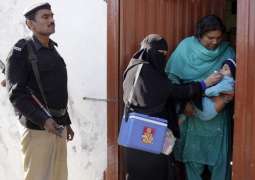 کراچی: پولیو قطرے پین نال 2مہینیاں دا بال دم دے گیا