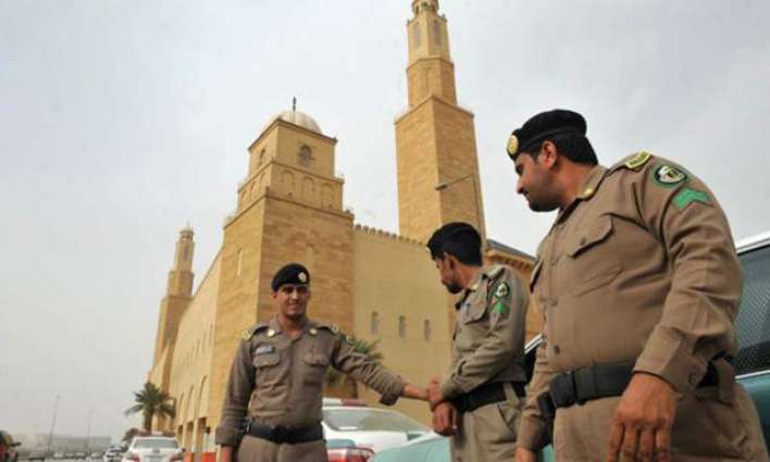 Two terrorists in Jeddah blow themselves up