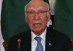 مستشار رئيس الوزراء الباكستاني للشؤون الخارجية يؤكد قيام الحكومة بإعداد قضية لمحاكمة الجاسوس الهندي 