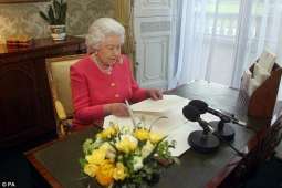 ملکہ برطانیا نے ’بریگزٹ‘ بل اُتے دستخط کر دتے