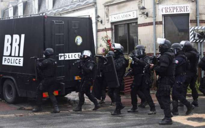 فرانس: ہتھیار بند ملزماں دی سکول وچ فائرنگ، کئی بندے زخمی