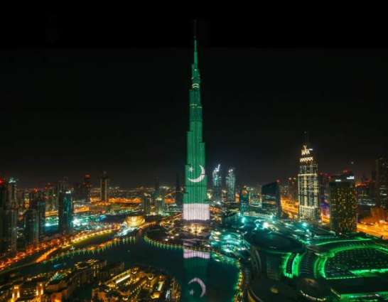 پاکستان دیہاڑ : دبئی دے برج خلیفہ نوں پاکستانی جھنڈے دے رنگ وچ رنگ دتا گیا