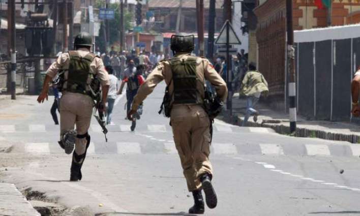 ضمنی الیکشن: مقبوضہ کشمیر وچ بھارتی فوج ولوں ظلماں دا سلسلا جاری
بھارتی سکیورٹی اداریاں دے تشدد کارن ہور 4کشمیری شہید، گنتی 12ہو گئی