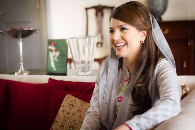 Reham Khan denies rumor of hitting her former husabnd or Imran Khan