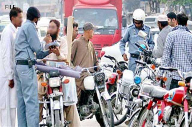 ٹریفک قانون دی خلاف ورزی کرن والے موٹر سائیکل مالکاں لئی جرمانے وچ وادھا