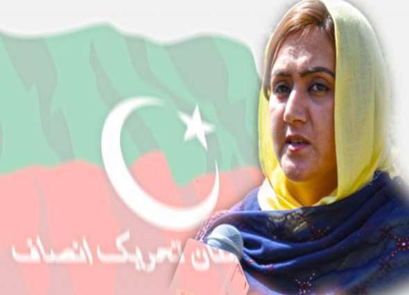 تحریک انصاف بلوچستان دی متحرک رہنما سکینہ عبداللہ پیپلز پارٹی وچ رلتی ہو گئیاں
