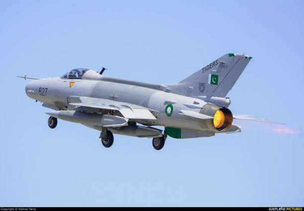 تحطم طائرة تدريب عسكري في باكستان ونجاة قائدها