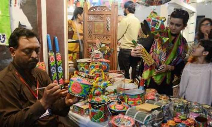 3-day exhibition of arts, crafts