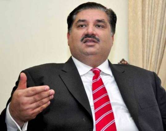 وزير الدفاع الباكستاني: باكستان سترد بقوة على أي عدوان خارجي