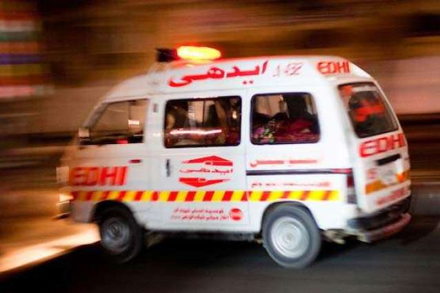 One dies, three injured in Karachi road mishap