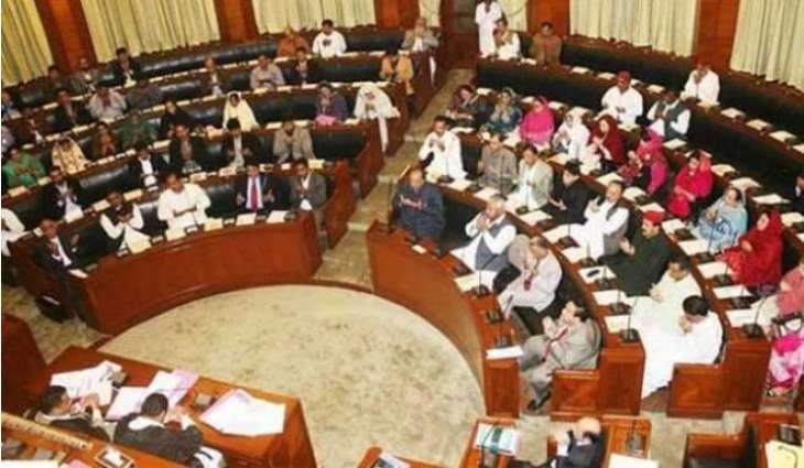 قتل دے ملزم ایم پی اے بلدیو کمار اُتے رکن کے پی کے اسمبلی دا جُتیاں نال حملا