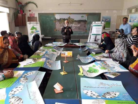 IUCN-Engro Foundation Awareness Campaign along Karachi coast