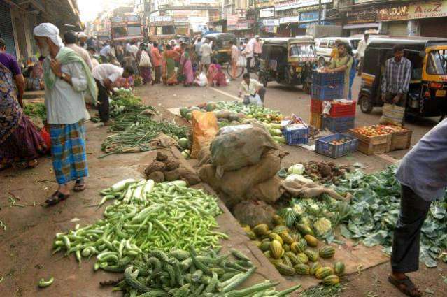 Shopkeepers, vendors accused of encroaching footpaths