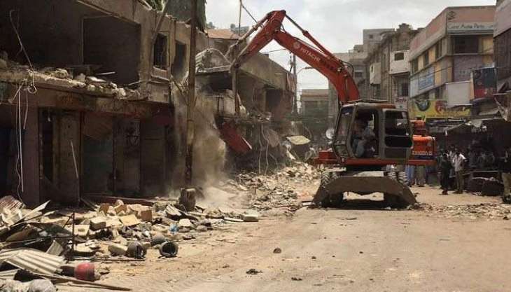 Police demolish encroachments in Karachi's N. Nazimabad