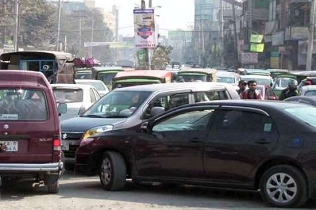'Chalo chalo Mall Road chalo': Traffic flow worsens with daily protests on Lahore's major artery
